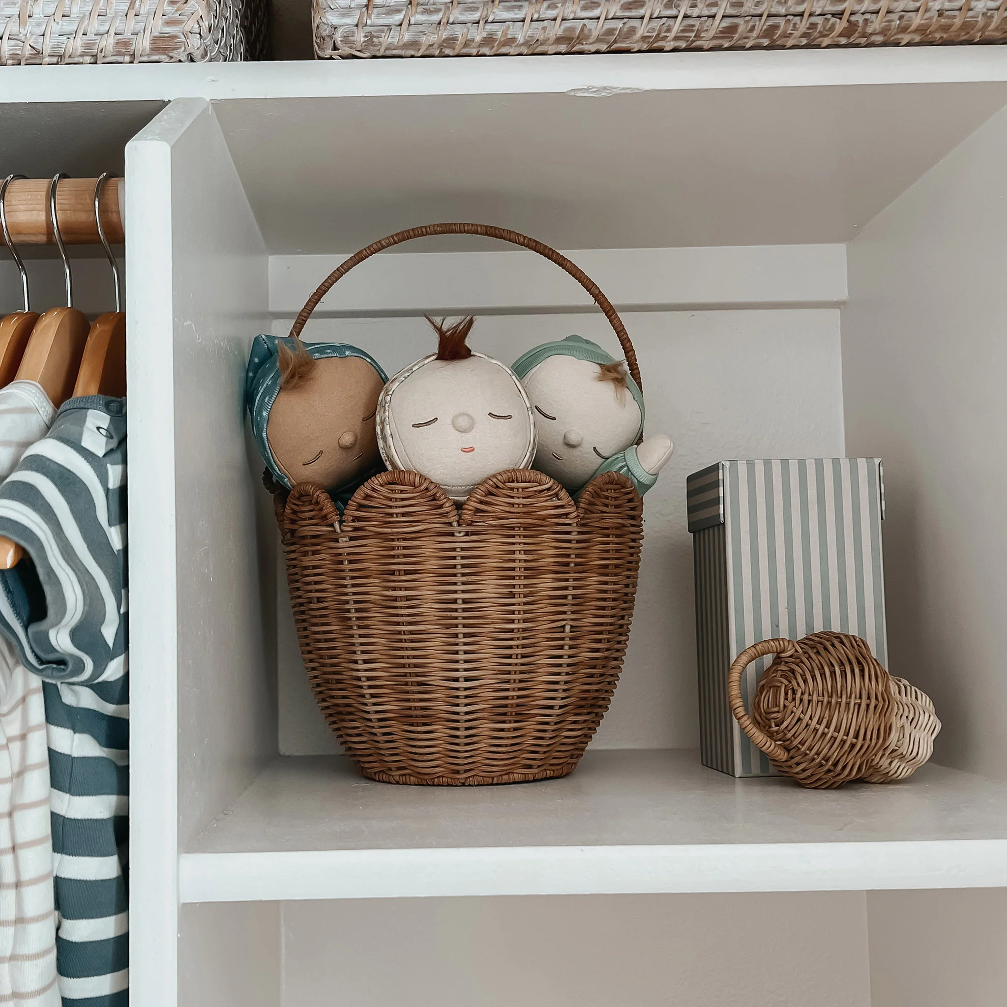 Rattan Tulip Carry Basket - Natural - Image 4